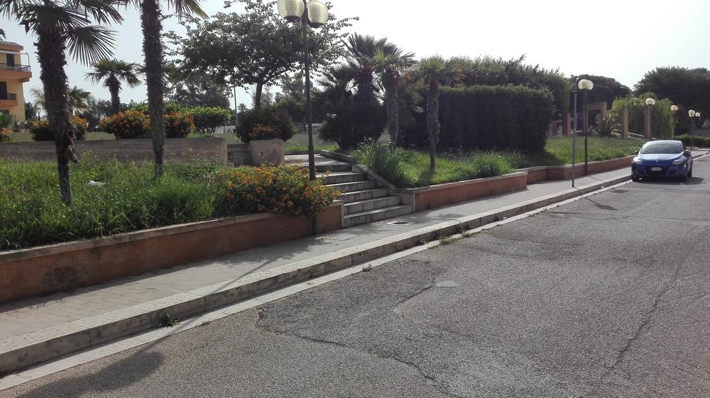 La Casa Bianca Apartment มารีนาดีรากูซา ภายนอก รูปภาพ