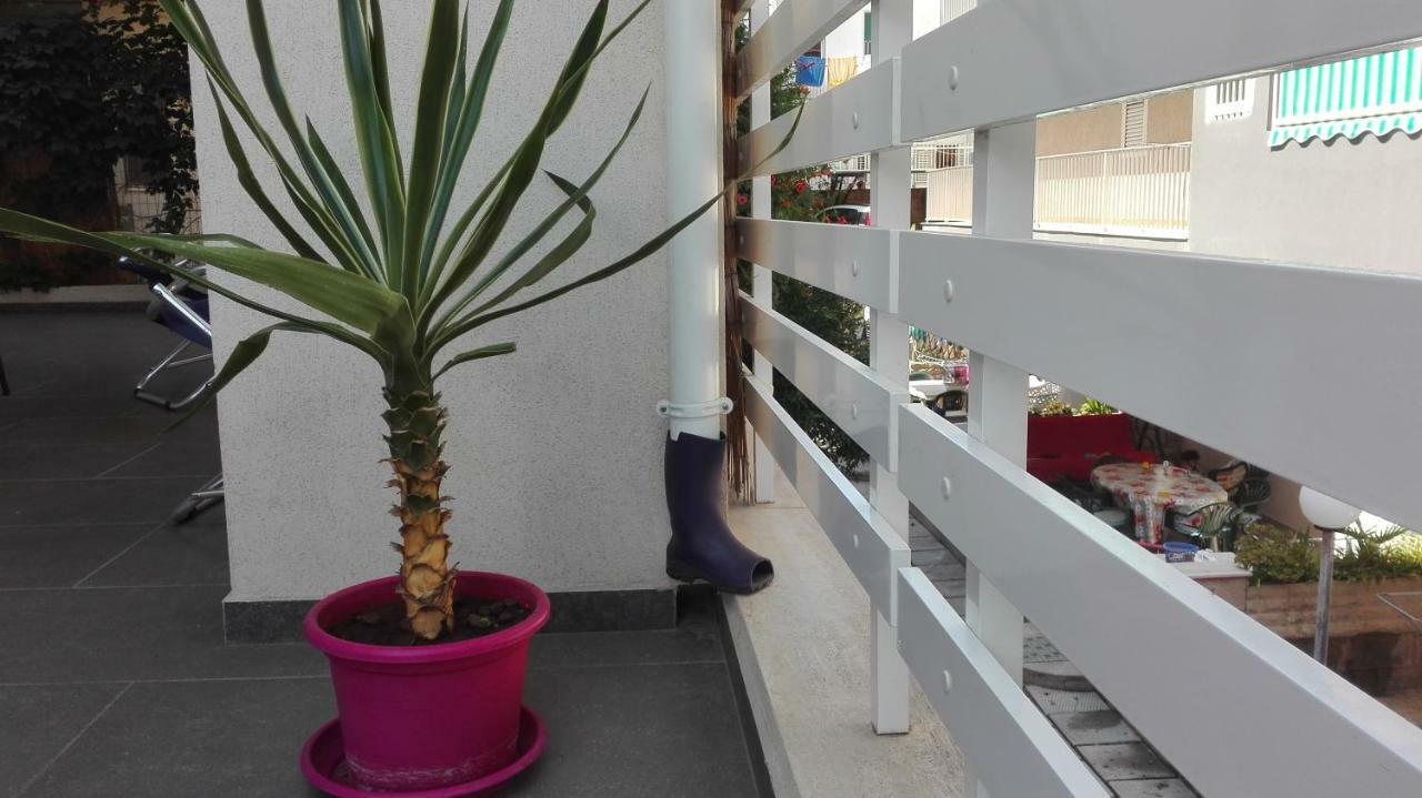 La Casa Bianca Apartment มารีนาดีรากูซา ภายนอก รูปภาพ